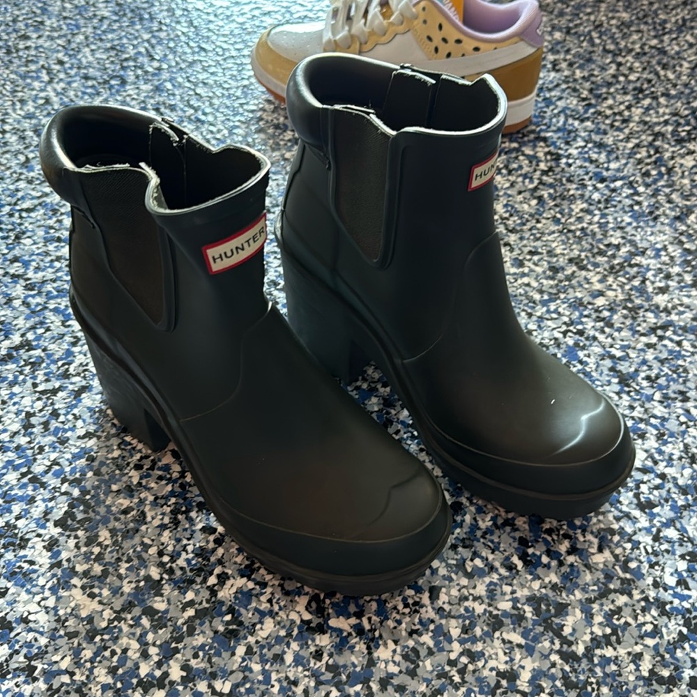 Hunter heeled booties